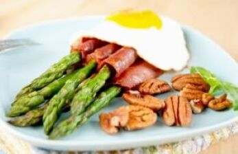 Keto diet dishes can have side effects on the body with certain pathologies